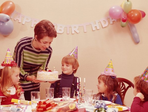 THE BIG COPYRIGHT SURPRISE BEHIND ‘HAPPY BIRTHDAY TO YOU’